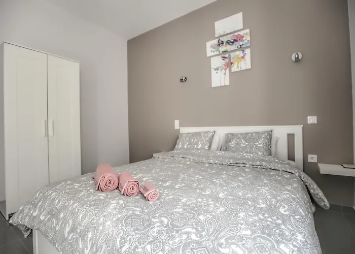 アパート Terra Di Meteora #1 カランバカ